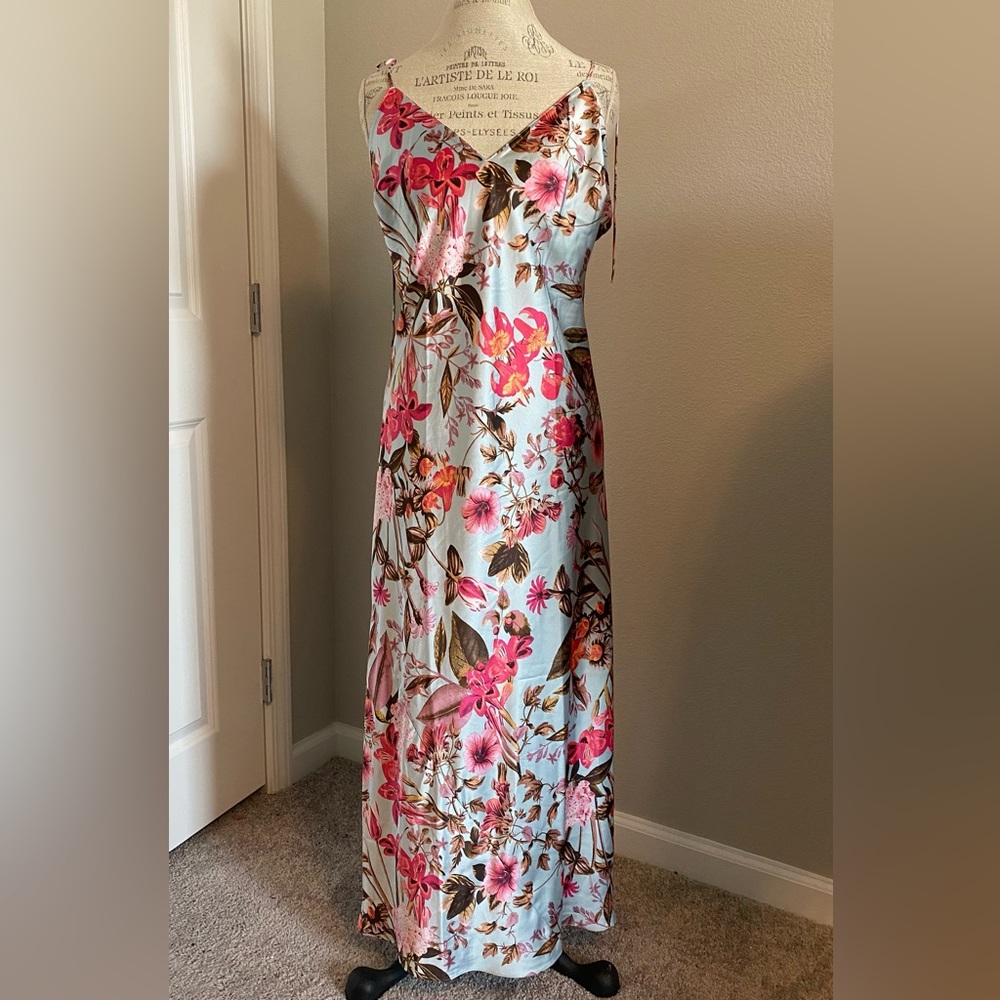 Victoria's Secret Satin Long Floral Slip/Dress Size XL NWT - Picture 2 of 6